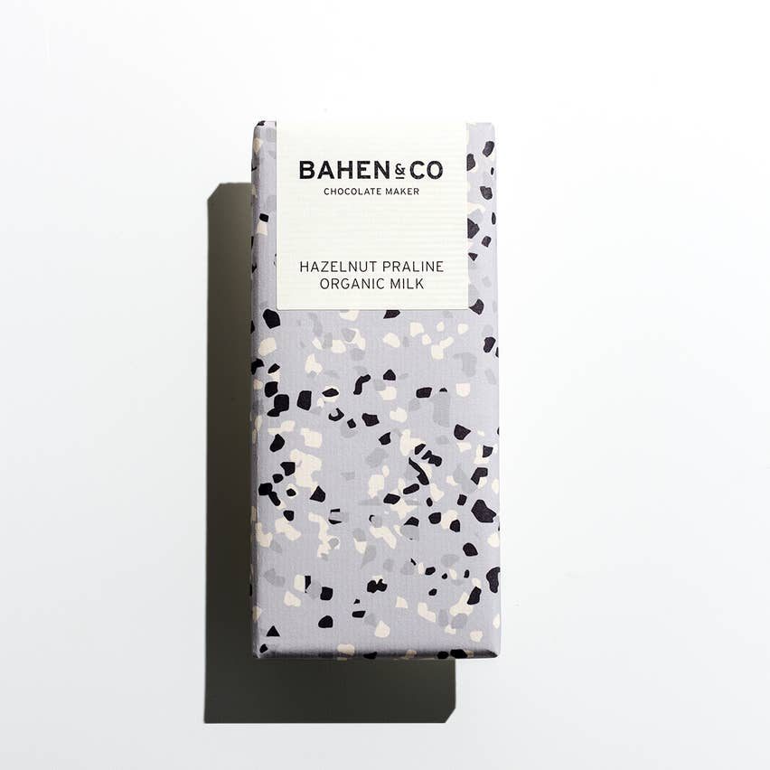 Hazelnut Praline Chocolate Bar — detail